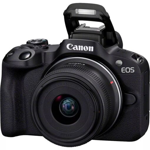 Canon EOS 77D + Objektiv 18–135 mm f/3,5–5,6 IS USM + Tragetasche + SD-Karte 8 GB
