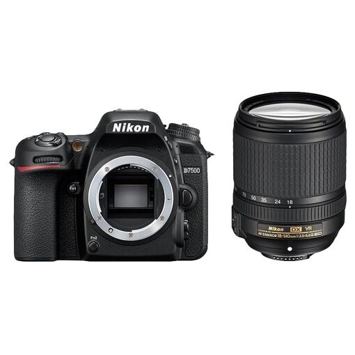 Nikon D7200 + 18–200 mm VR II
