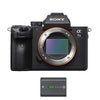 SONY Alpha A7 III Hybridkamera mit 42,4 Megapixel, Gehäuse + NP-FZ100-Akku