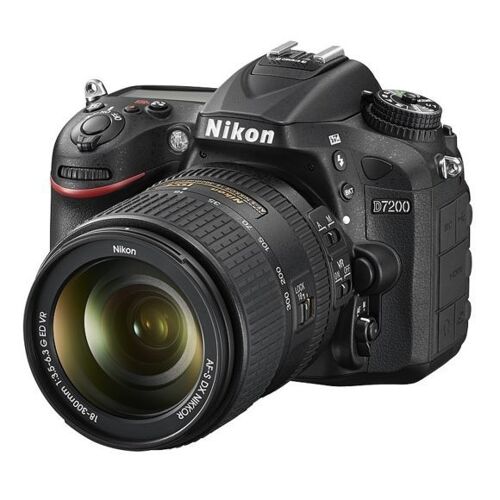 NIKON D7200 + AF-S 18–300 mm f/3,5–6,3G ED VR DX