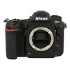 NIKON D5600 + 18-55 VR + Tasche + 4 GB SD-Karte