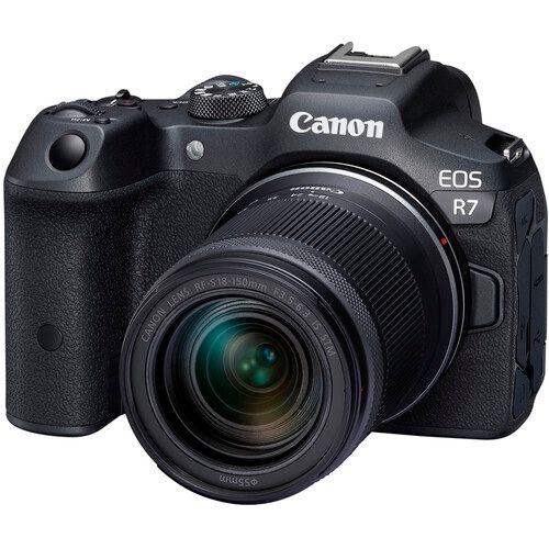 Canon EOS R7 + RF-S 18–150 mm F3,5–6,3 IS STM-Objektiv